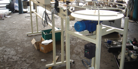 Conveyer of Checking Glass Bottle